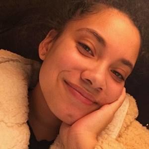 Meet your Posher, Eliana